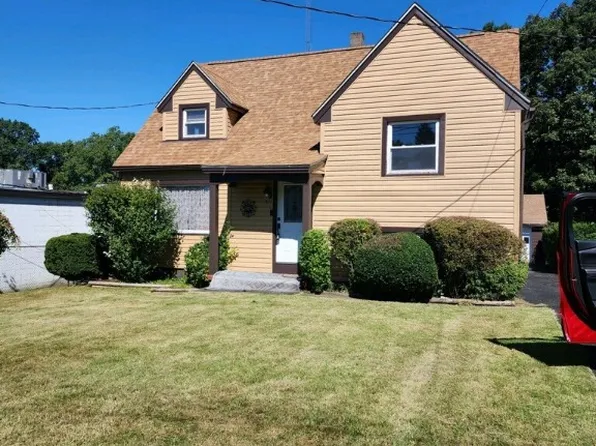 808 Grandview Rd, Oil City, PA 16301