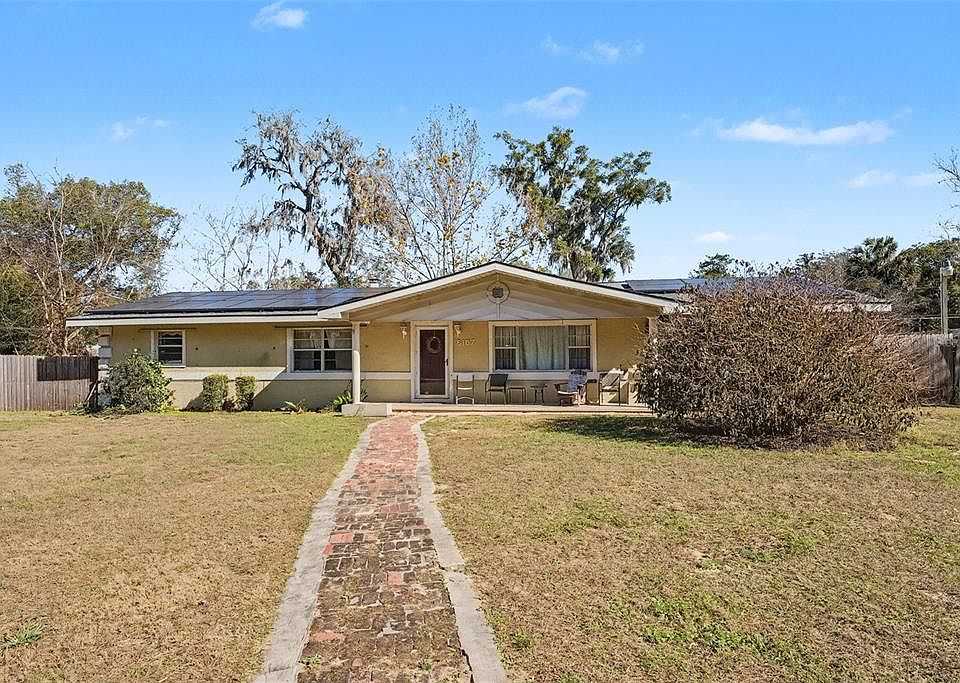 1st image of 6107 SE Arthur Rd