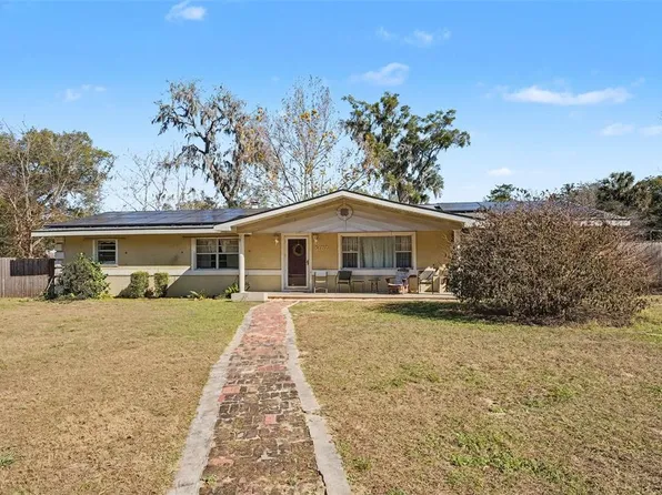 6107 SE Arthur Rd, Belleview, FL 34420