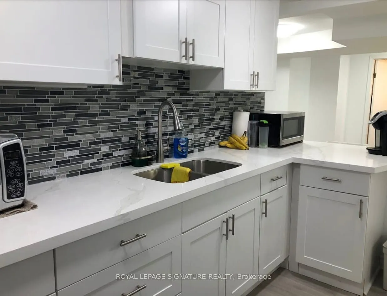 3 bed, $1,800 — Photo 4