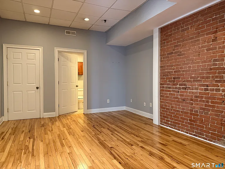51 Bank St #2C — Photo 5