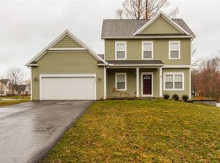 922 Shoemaker Rd, Webster, NY 14580