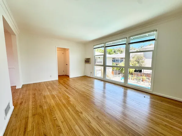 1266 N Laurel Ave APT 11, Los Angeles, CA 90046