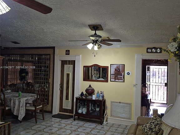 4th image of 6225 SW 59th St