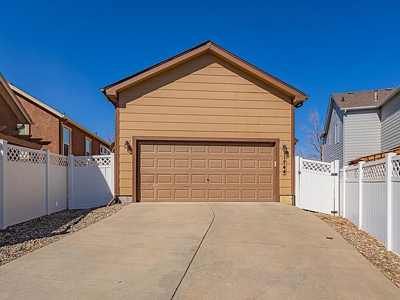 3rd image of 1744 Iver St