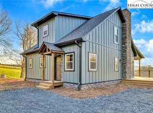 553 Graybeal Calloway Dr, Jefferson, NC 28640