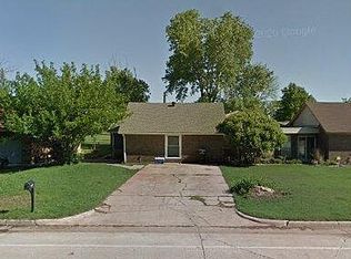 413 SE 34th St, Moore, OK 73160