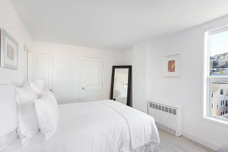 Crystal Tower Apartments — Photo 9