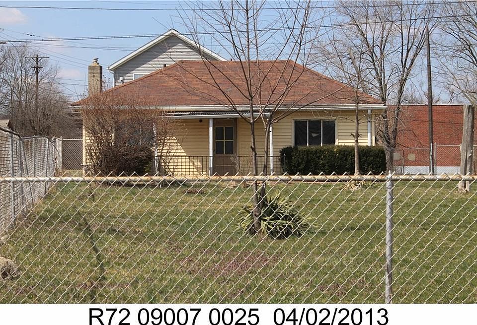 1st image of 237 S Woodward Ave