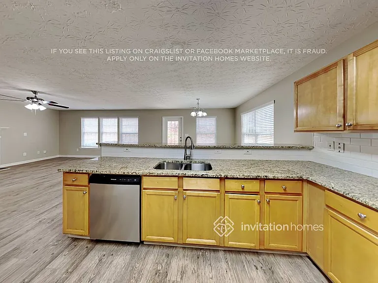 371 Arrowhead Dr — Photo 6