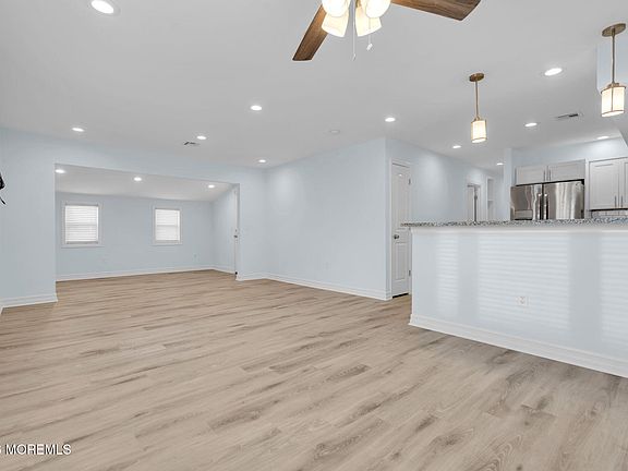 4th image of 303 Monmouth Avenue