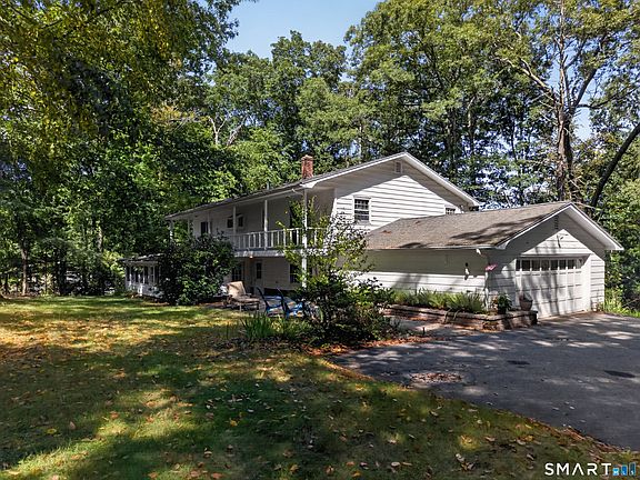 3rd image of 35 Inchcliffe Drive