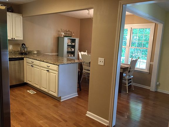 4th image of 1541 Hidden Meadow Dr