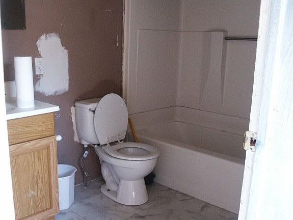 Main Floor bath