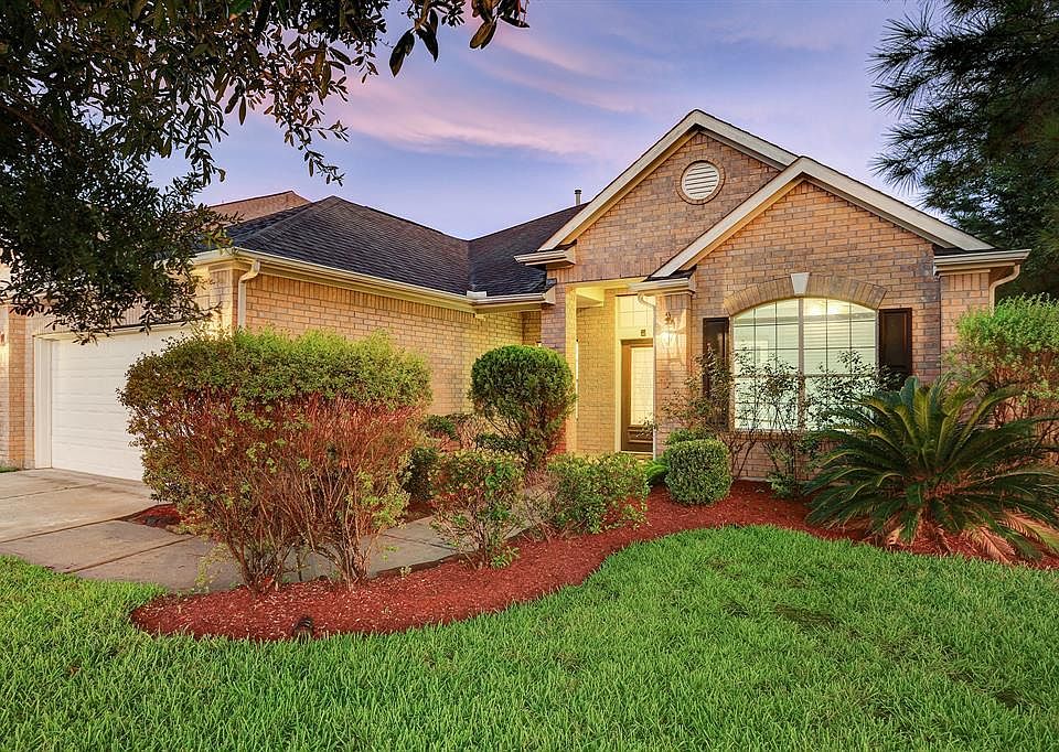 1st image of 26319 Sundown Cove Ln