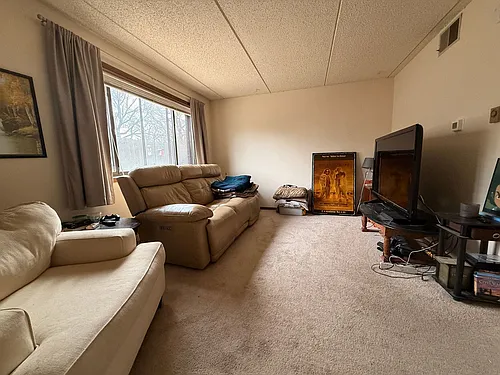Wingra West Apartments Photo 1