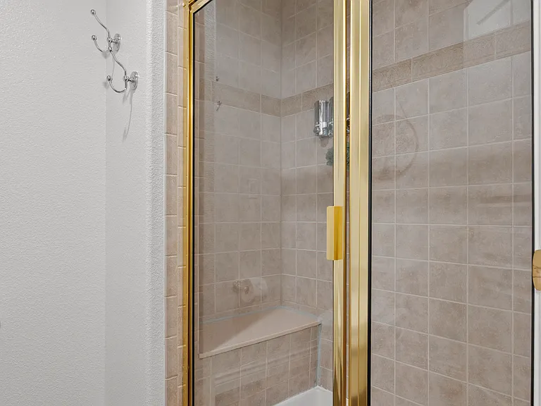 5915 Buttermere Dr — Photo 46