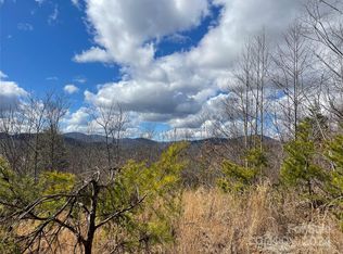 447 Hog Rock Rd, Hendersonville, NC 28792