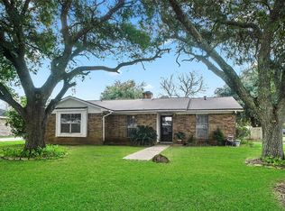 1202 Kingston Dr, Wharton, TX 77488