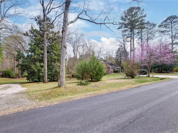 116 Holly Rd, Williamsburg, VA 23185