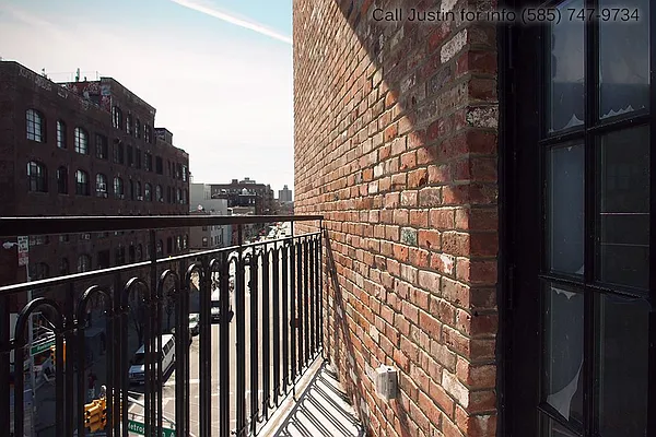 Rented by EXR | media 124