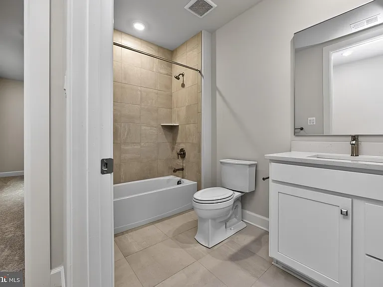 1422 Gilray Dr — Photo 30