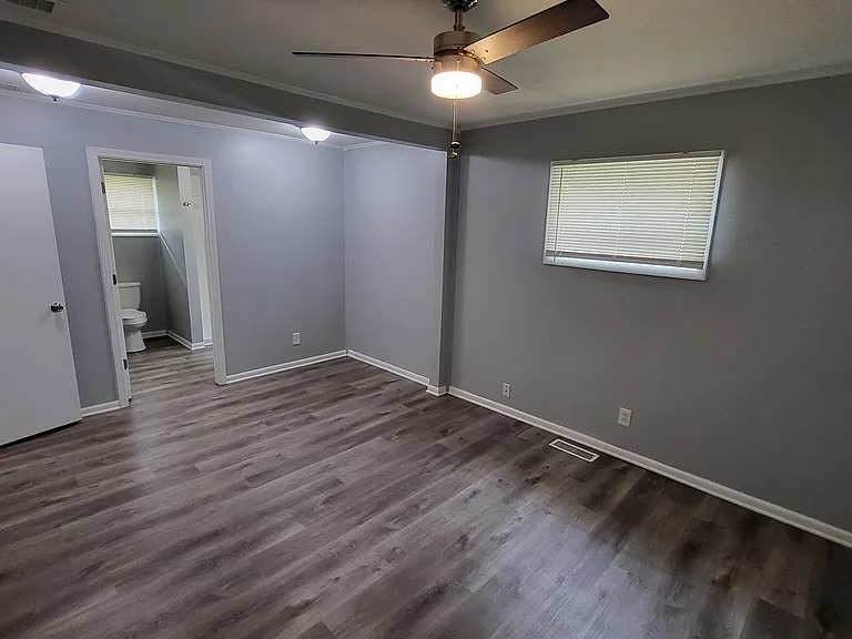 608 Bernard Ave — Photo 10