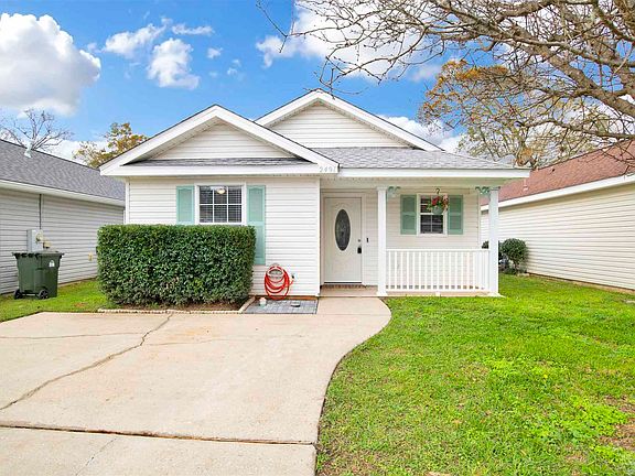 2nd image of 2491 Trailwood Dr