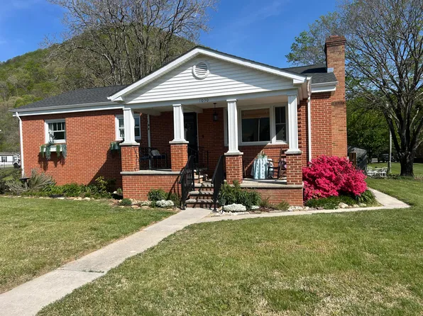 1030 Anderson St, Glasgow, VA 24555