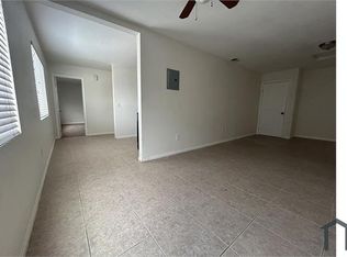 693 Stanley Ave, Long Beach, CA 90814