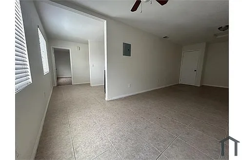 693 Stanley Ave Photo 1