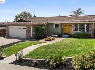 906 Hawthorne Dr, Rodeo, CA 94572