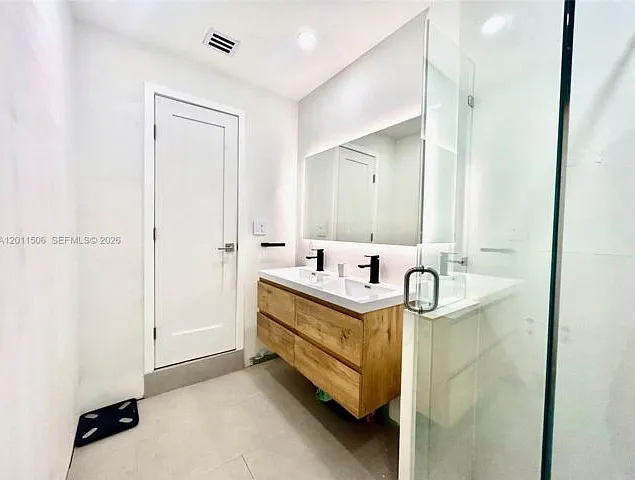 7800 SW 96th St — Photo 11