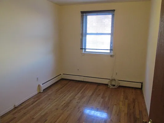Rented by Windsor Homes Realty Corp | media 14