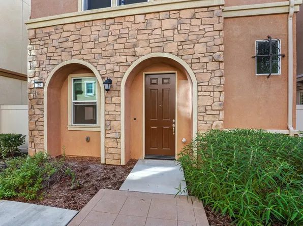 789 Plum Ln, Pomona, CA 91767