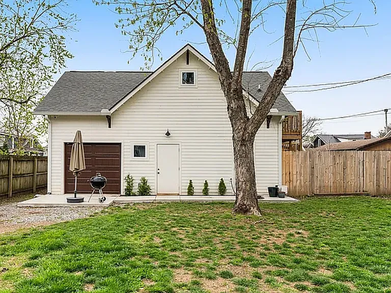 1118 Pennock Ave — Photo 18