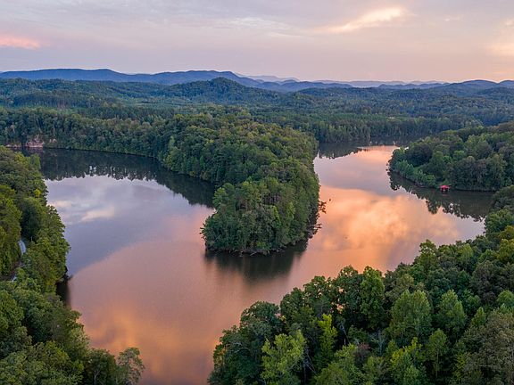 4th image of 710 Scenic River Rd
