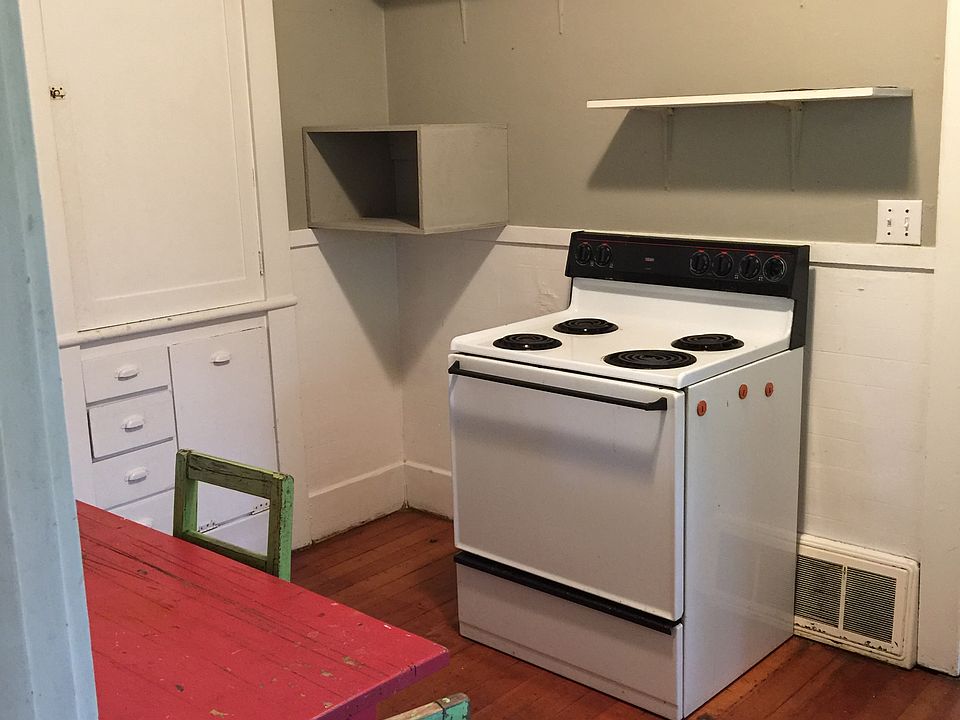 1st image of 2715 Capitol Way S