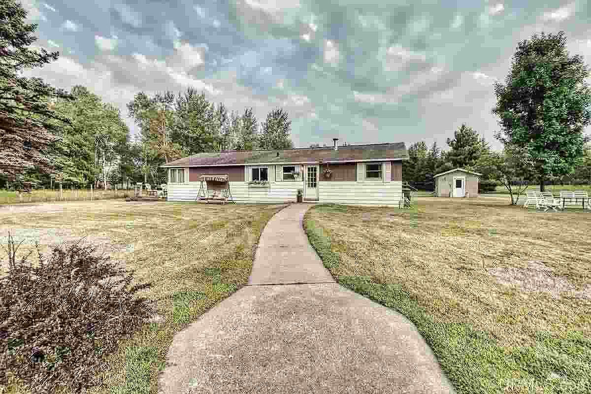 1912 Skidmore Dr, Kingsford, MI 49802 Zillow