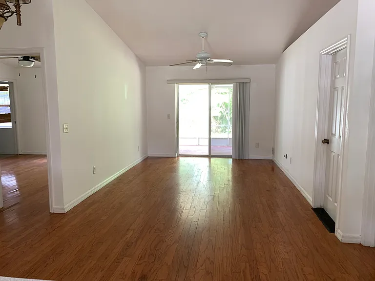 1061 Oak Forest Cir — Photo 17