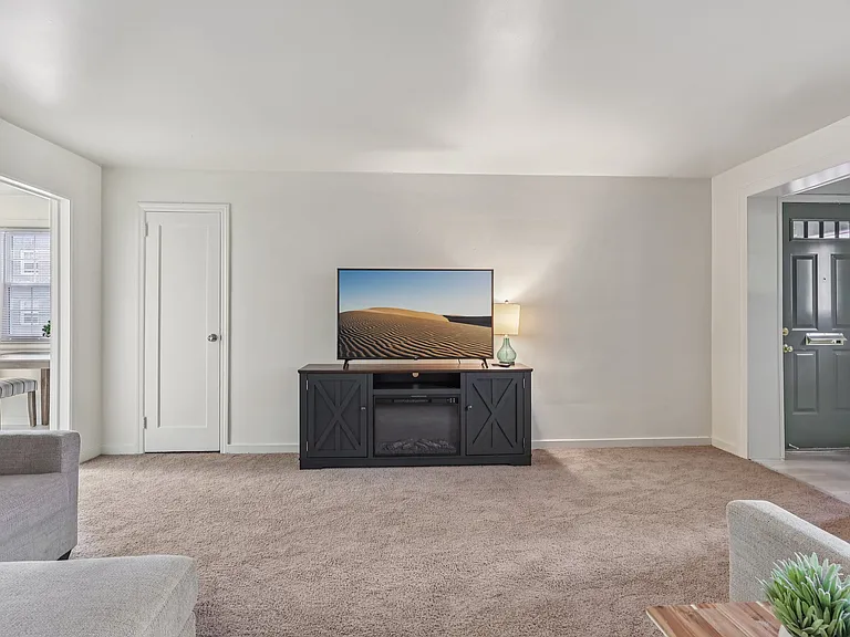 Greenwood Village Apartments — Photo 46