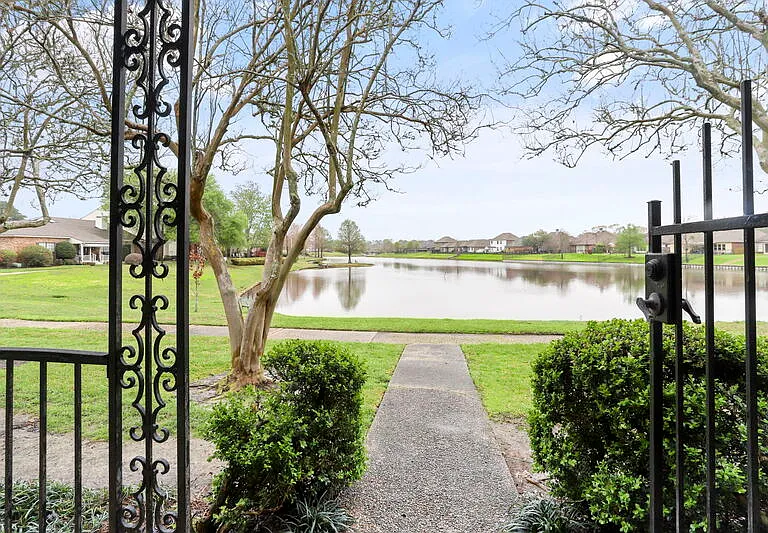 2517 Berrybrook Dr — Photo 14