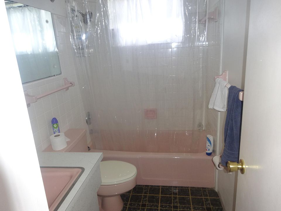 1st image of 3212 NE 10th St APT 5