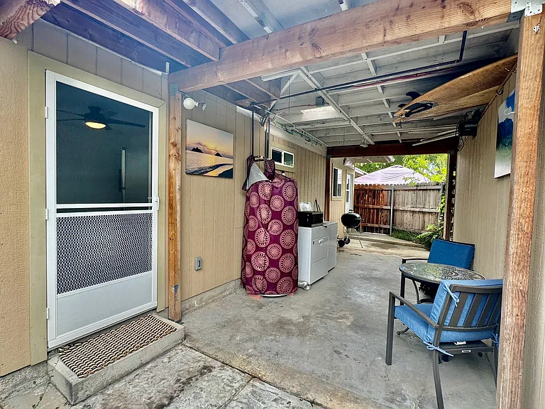 340 Wanaao Rd #B — Photo 11