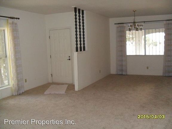 5th image of 322 E Placita Elegancia