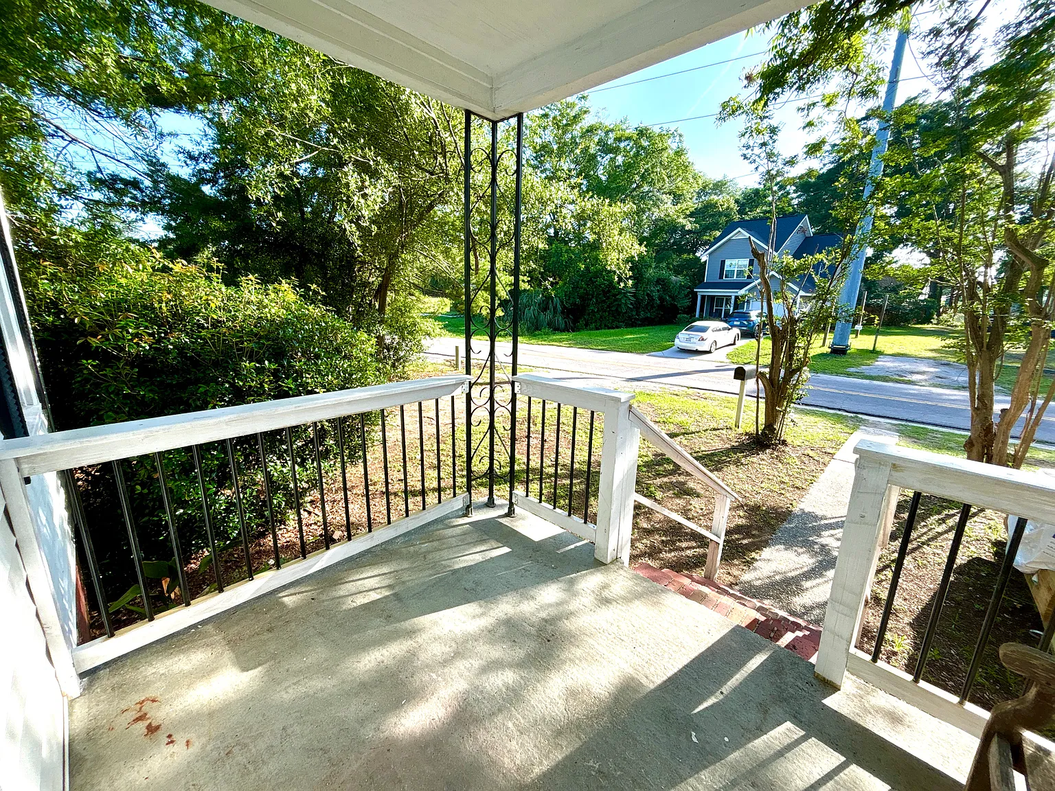 2279 Bailey Dr — Photo 3