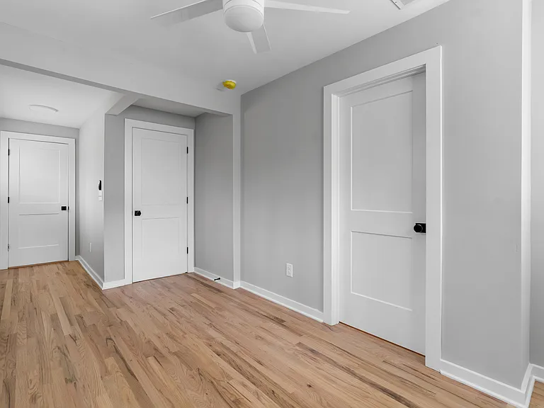 1729 Derry Ave SW — Photo 11