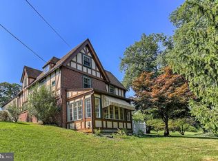 5244 Rockery Rd, Spring Grove, PA 17362