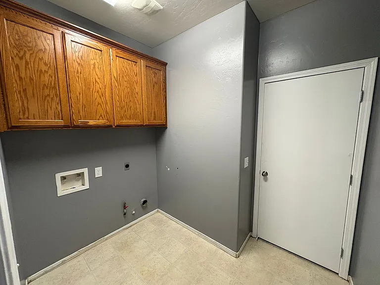 2133 N Denton St — Photo 4