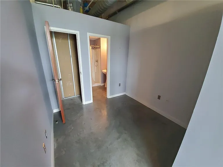 5200 Peachtree Rd #3303 — Photo 21